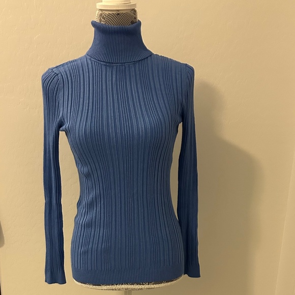 Bundle Deal: 3 Classic Ribbed Turtlenecks – One Price! - Picture 4 of 8